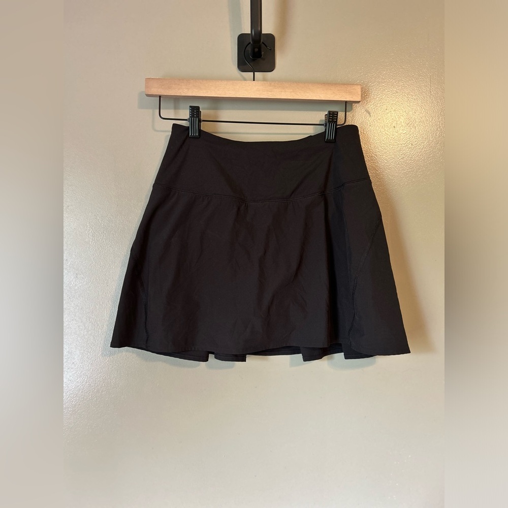 Calia by Carrie Underwood black skort size XS